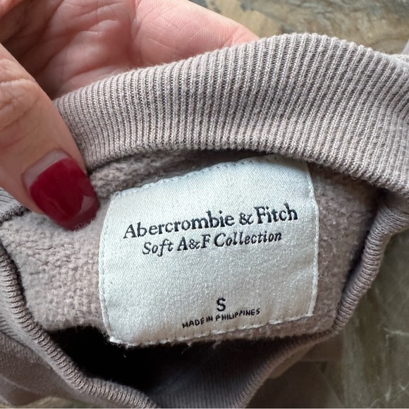 ABERCROMBIE & FITCH Paris Sweatshirt Women’s Size Small - Picture 5 of 7